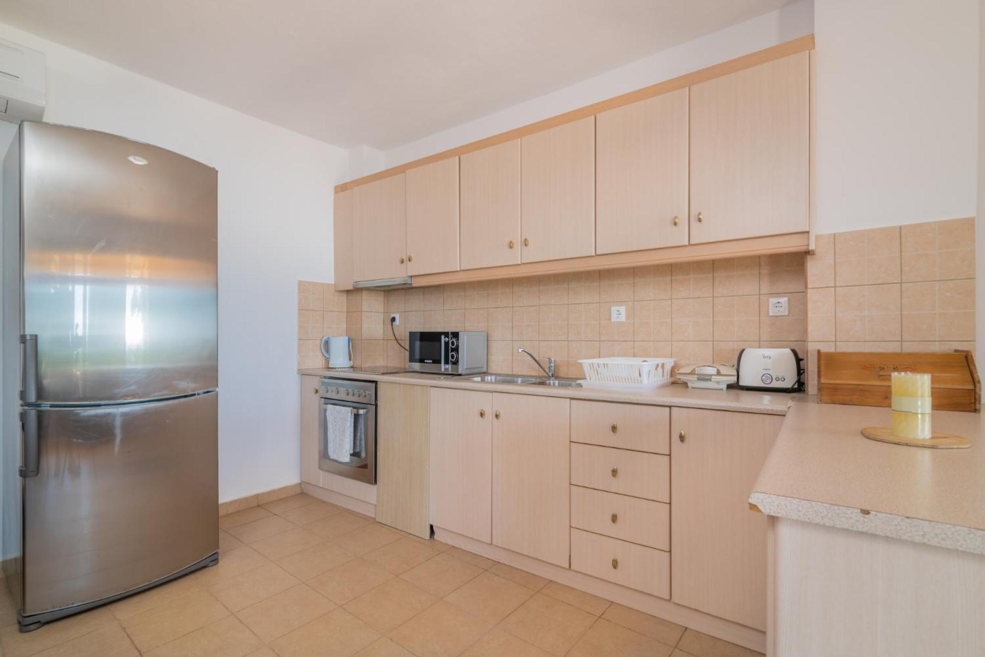Armyra Aparthotel 2*