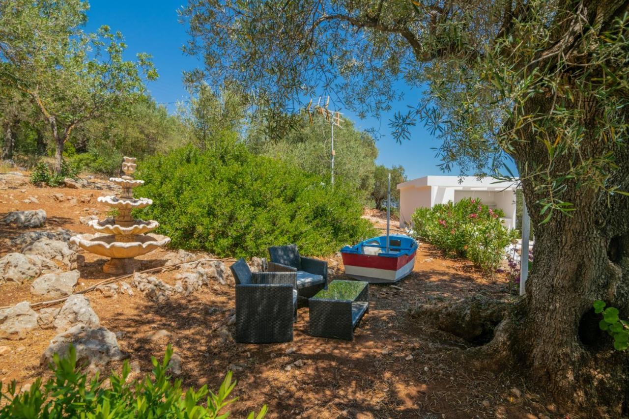Armyra Aparthotel